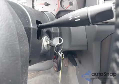 2001 Nissan Frontier Se-V6 from USA, damaged, VIN 1N6ED27YX1C346930